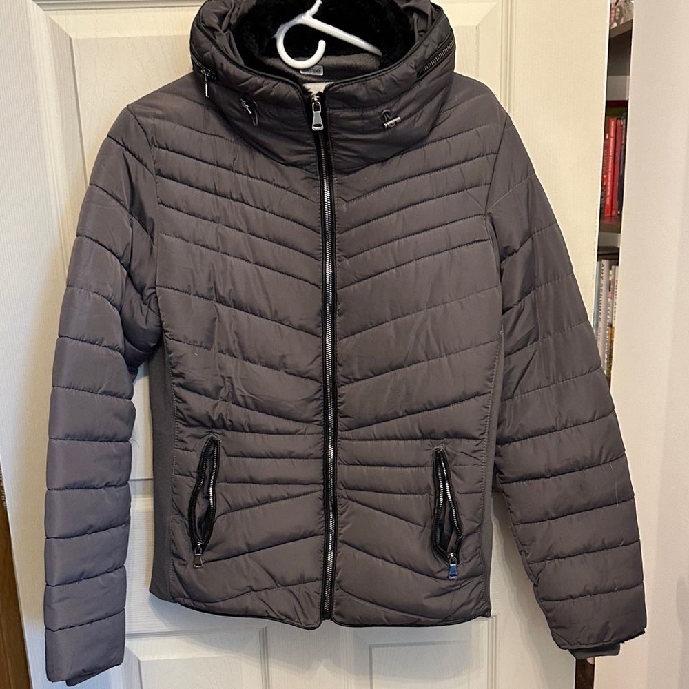 Women's Gray Puffer Jacket
